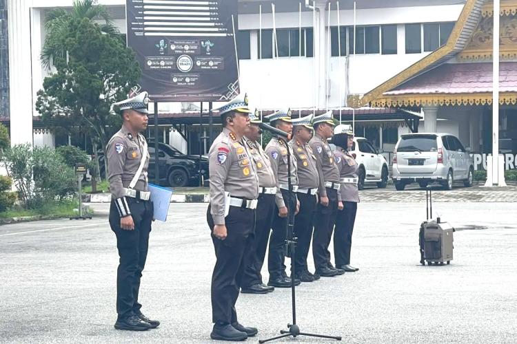 Pekanbaru Siaga Total! Polisi Kepung Titik Macet Saat Long Weekend Mei 2026