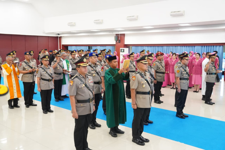 Dilantik Irjen Herry, Lima Kapolres dan Sejumlah PJU Polda Riau Resmi Berganti