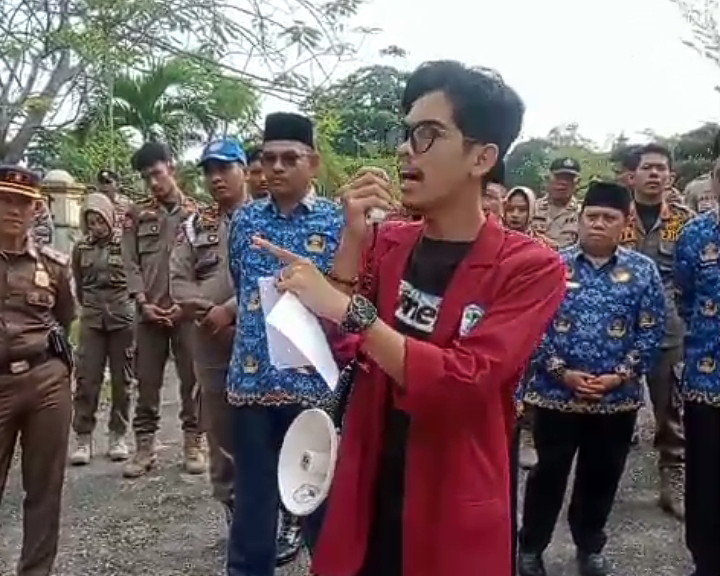 BEM ITP21 Gelar Demo, Tuntut Janji Bupati Pelalawan Membangun Gedung Kampus