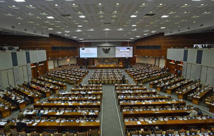 Terkuak! Penghasilan Anggota DPR Ternyata Bisa Tembus Rp 230 Juta Sebulan