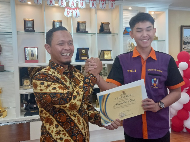 Aleksandro, Remaja Pekanbaru yang Jebol Sistem NASA Dapat Penghargaan Walikota