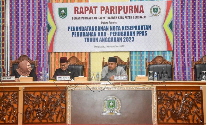 Dihadiri Bupati Kasmarni, Sofyan dan Syaiful Ardi Pimpin Rapat MoU Perubahan KUA-PPAS