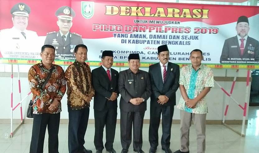Hindari Berita Bohong, Bupati Amril Siap Dikoreksi