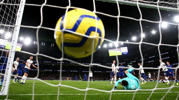 Pertahanan Tottenham Memble, Mourinho Butuh Waktu Memperbaikinya