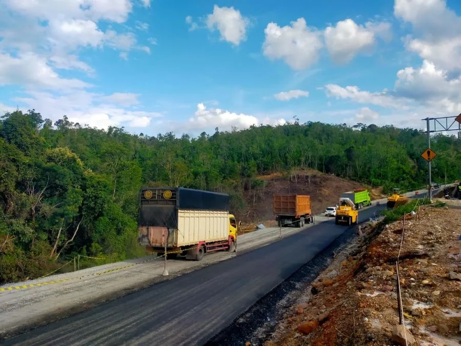 Jalan Lintas Riau-Sumbar di Kampar Sudah Bisa Dilewati Dua Jalur