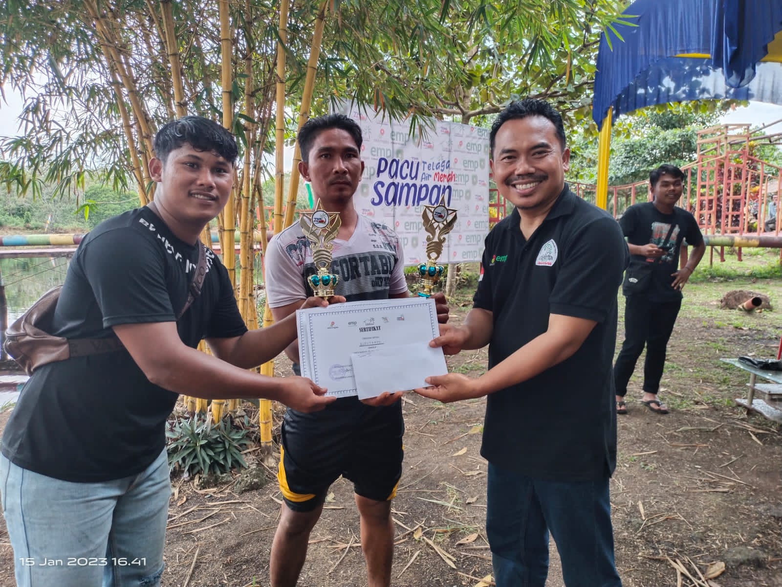 Kades Tanjung Tutup Iven Pacu Sampan, 3 Group Peserta dari Alai Raih Juara