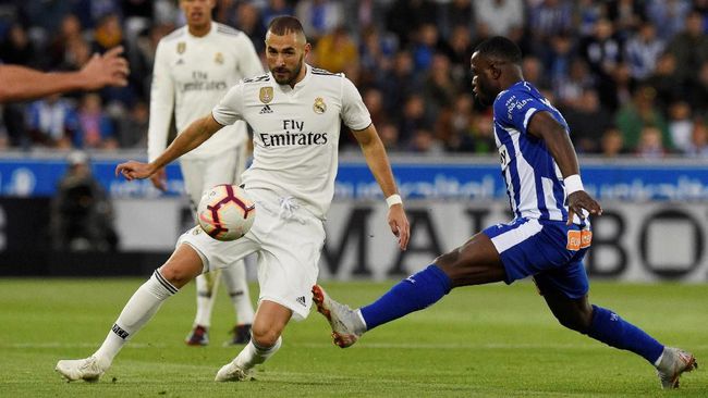 Karim Benzema Percaya Diri Gantikan Tugas Ronaldo di Madrid