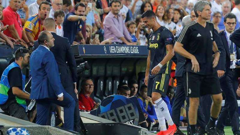 Ronaldo Dikartu Merah, Kakaknya Mencak-mencak