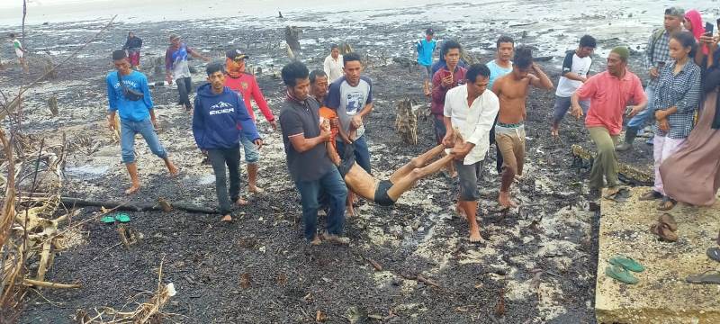 1 Tewas, 2 Selamat, KM Kurnia Abadi GT. 033 Bermuatan Pasir 70 Ton Tenggelam