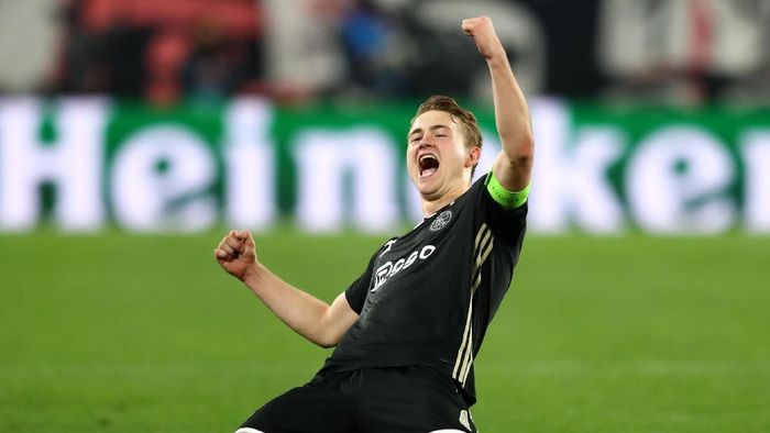 De Ligt Jalin Kesepakatan Pribadi dengan Juventus