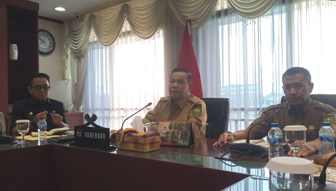 BPK Kembali Temukan SPPD Fiktif, Plt Gubri Segera Mutasi Semua ASN Setwan