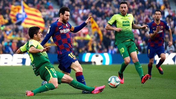 Tepuk Tangan Eibar untuk Lionel Messi