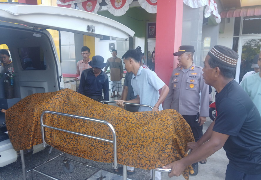 Seorang Tewas, Kapal Angkut Beras Tenggelam di Kuala Kampar, Pelalawan