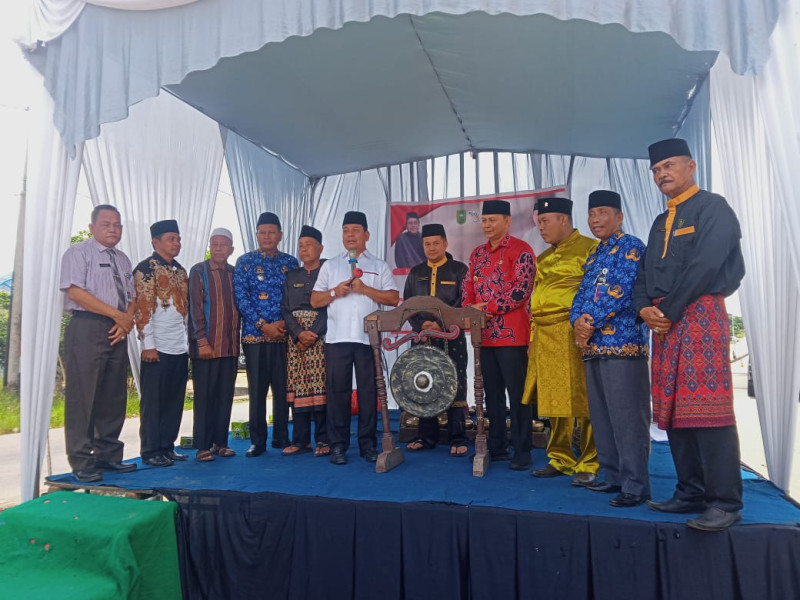 Wabup Rohul Hadiri Festival Gondang Borogong di Rambah Hilir