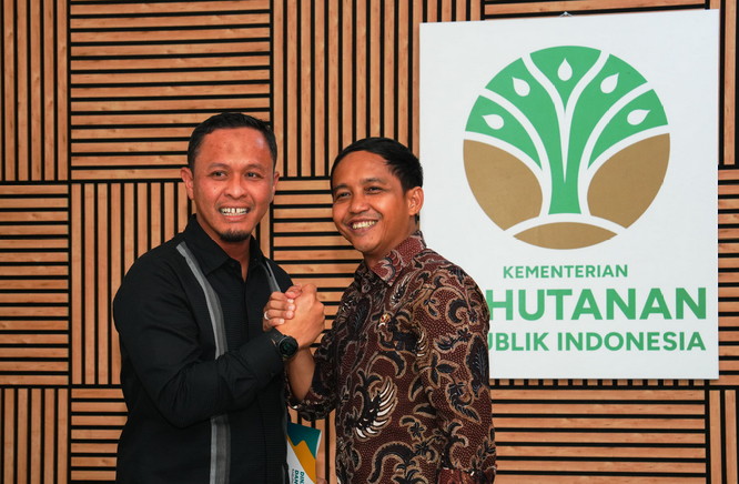Gebrakan Hijau Wali Kota Agung Bebaskan Jalan Sudirman dari Reklame Didukung Menteri Kehutanan