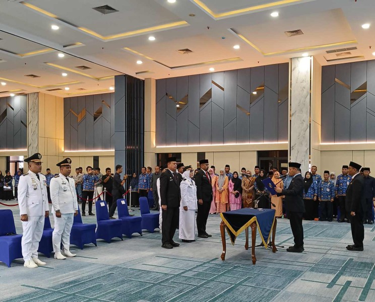 Wako Pekanbaru Lantik 7 Pejabat, Ada Kadis Kominfo dan 4 Camat