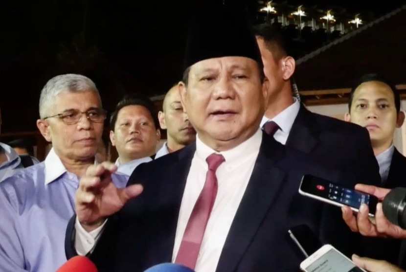 Cerita Prabowo Diejek Cendekiawan karena Baliho Tak Banyak