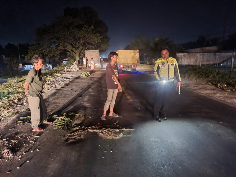 Remaja Tewas dalam Kecelakaan di Jalan Siak II Pekanbaru, Sopir Truk Melarikan Diri
