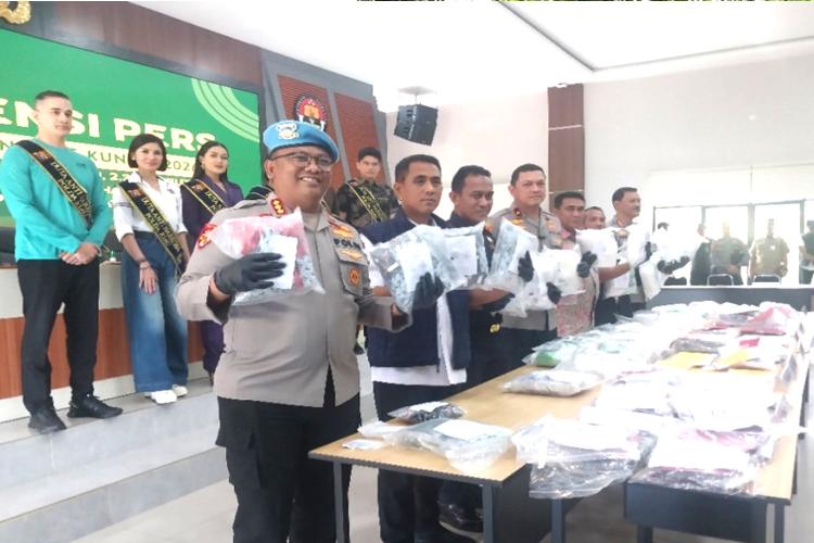 Operasi Antik Lancang Kuning Menggila, 557 Tersangka Narkoba Digelandang Polisi