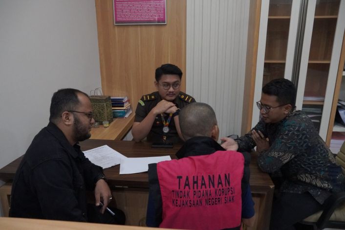 Jaksa Tahan Dua Tersangka Korupsi Dana Bencana di BPBD Siak