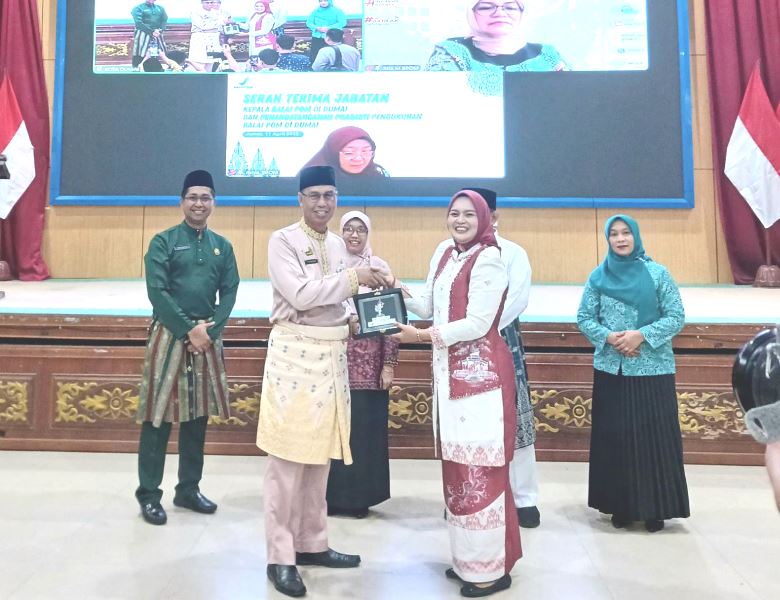 Bupati Bengkalis Hadiri Serah Terima Jabatan Kepala Balai POM Dumai