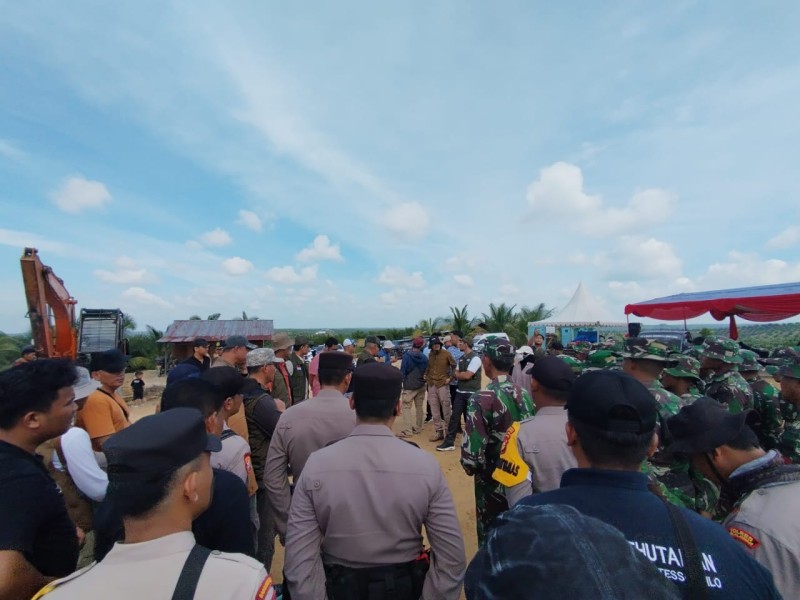 TNI-Polri Kawal Kunjungan VIP di Tesso Nilo Pelalawan
