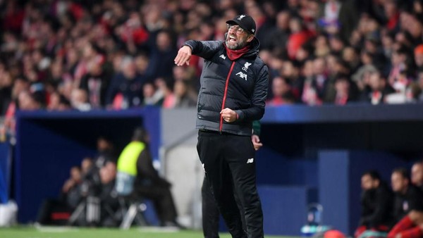 Suporter Cilik MU ke Klopp: Buatlah Liverpool Kalah