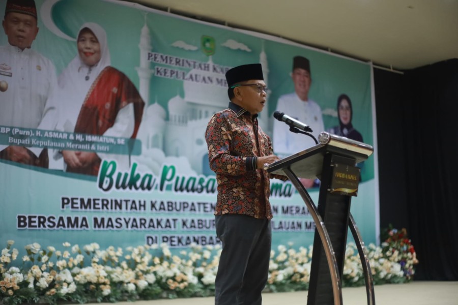 Bupati Asmar Buka Bersama Masyarakat Kepulauan Meranti di Pekanbaru