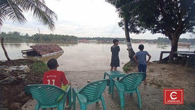 Pulau Cinta Tenggelam, Warga Sekitar Berharap Bantuan