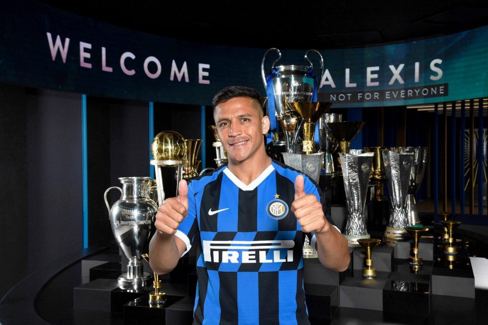 Melihat Gaya Alexis Sanchez dengan Jersey Inter