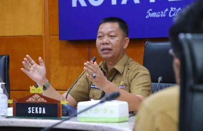 Pemko Pekanbaru Berhentikan Sementara Dirut BPR Pekanbaru Madani