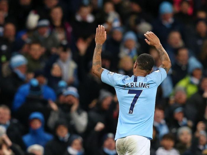 Van Dijk Jagokan Sterling Raih PFA Player of The Year