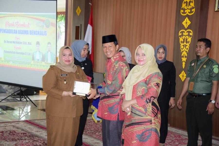Bupati Kasmarni Hadiri Pisah Sambut Ketua Pengadilan Agama Bengkalis