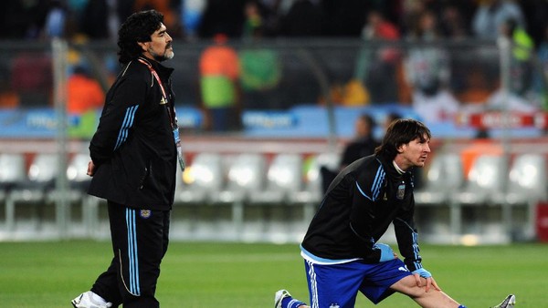 Bedanya Maradona dan Messi di Mata Roberto Ayala