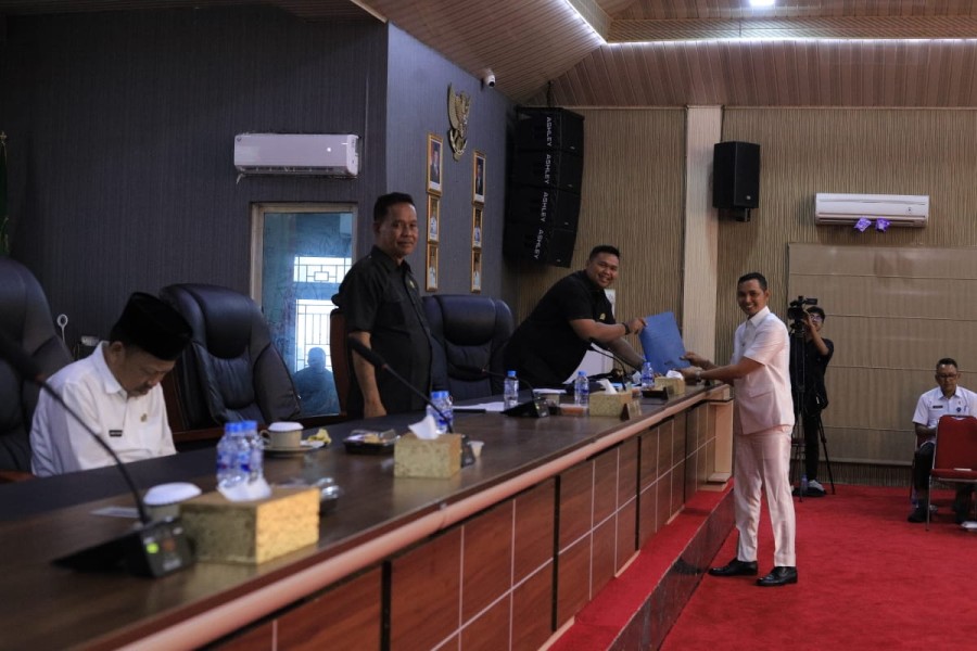 Fraksi di DPRD Kepulauan Meranti Sampaikan Pandum Terhadap Penyampaian Ranperda LPP APBD 2024