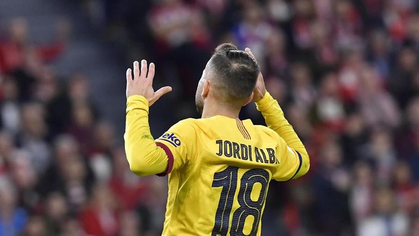 Jordi Alba Ikutan Semprot Abidal!