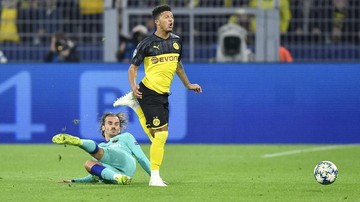 Jadon Sancho, Berpeluang Ulang Jejak Giggs di Sisi Sayap MU