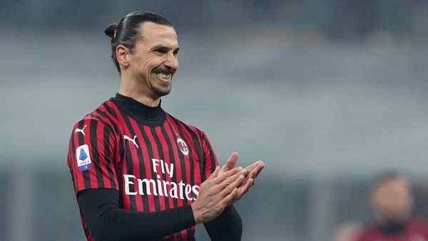 Milan Hancur di Babak Kedua, Ibra Kehabisan Kata-kata