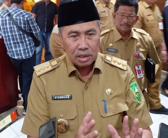 Surat Mundur Syamsuar sebagai Gubernur sudah Sampai ke Sekretariat DPRD Riau