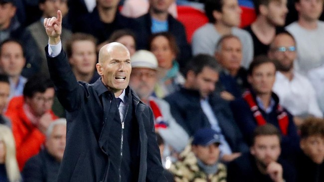 Zidane Ingin Selamanya di Madrid