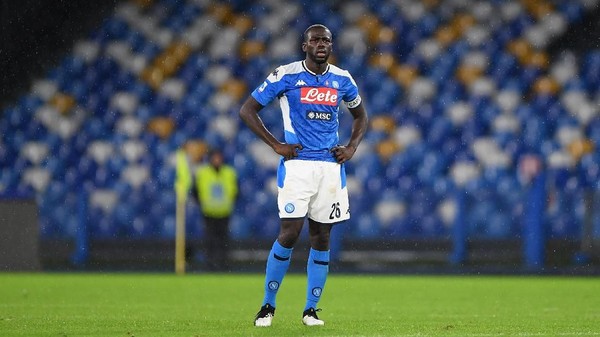 Rumor Transfer: Incar Koulibaly, Arsenal Kontak Napoli