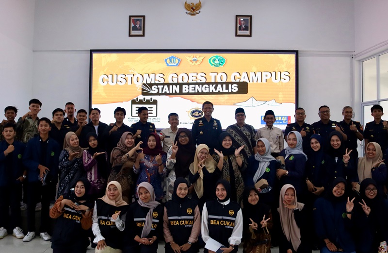 Bea Cukai Goes To Campus, Pendidik dan Mahasiswa STAIN Bengkalis Dapat Ilmu Tentang Kepabeanan