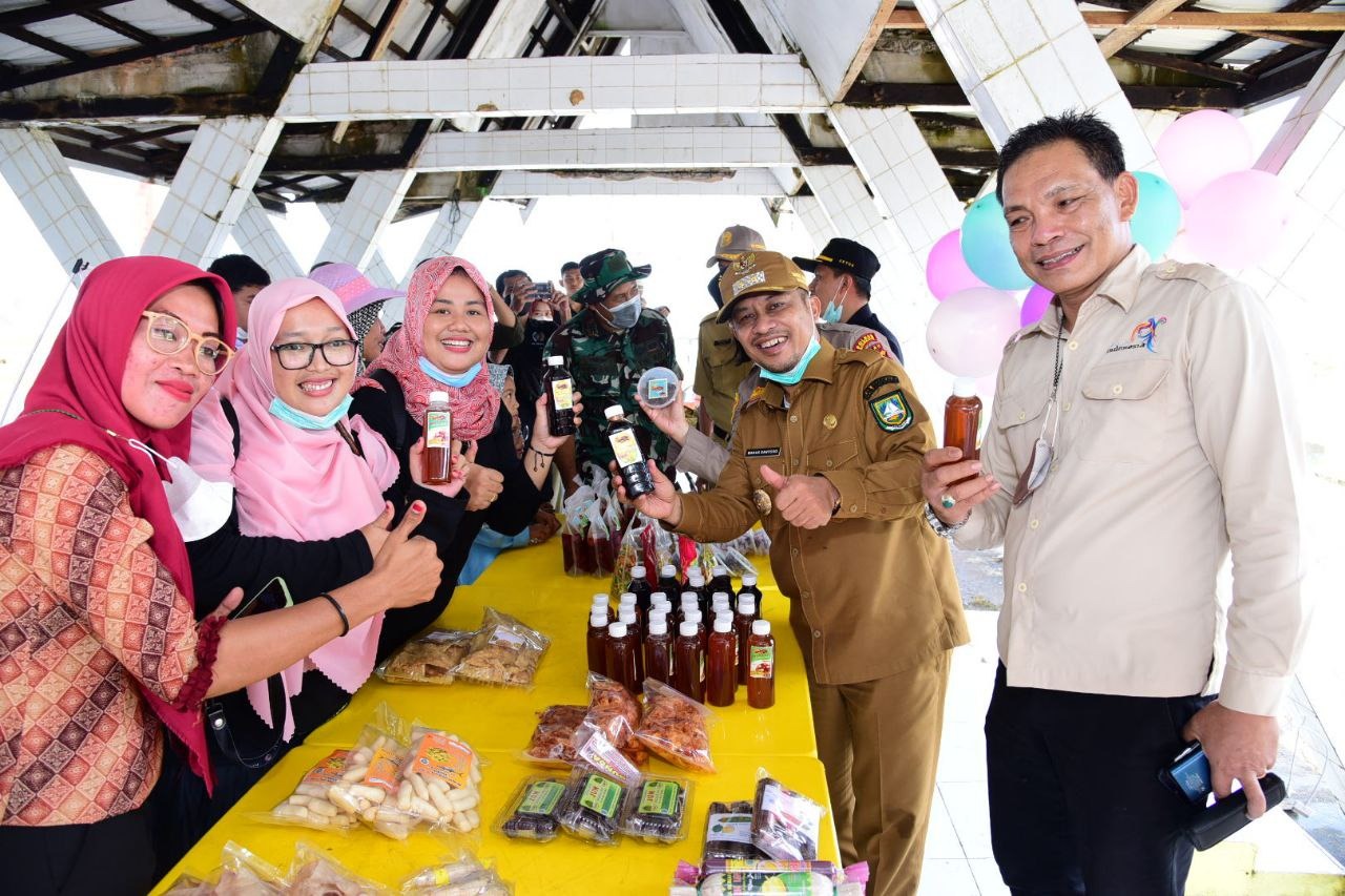 Bagus Santoso : Pantai Indah Selatbaru Bagian Wisata Bahari yang Tumbuh Berkembang