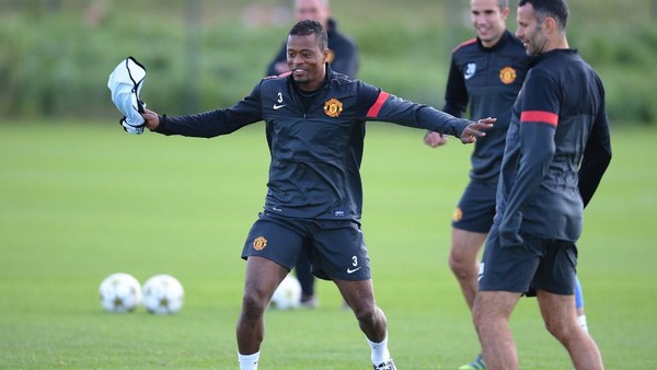 Evra di Mata Van Persie: Lantang, Cerdas, Bisa Lima Bahasa