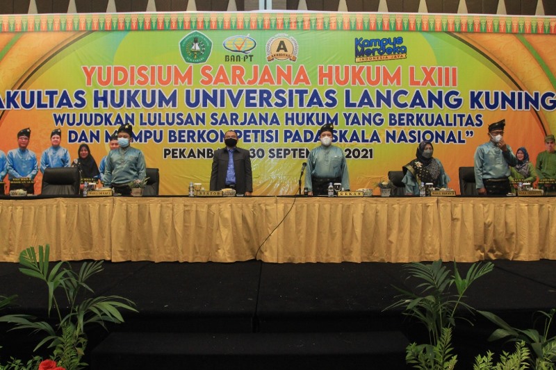 Di depan Peserta Yudisium LXIII, Dekan Sebut 3 Kepala Daerah di Riau Alumni FH Unilak