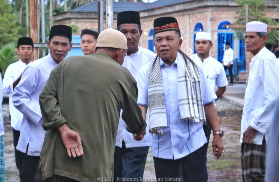 Bupati Asmar Safari Ramadan di Desa Teluk Samak