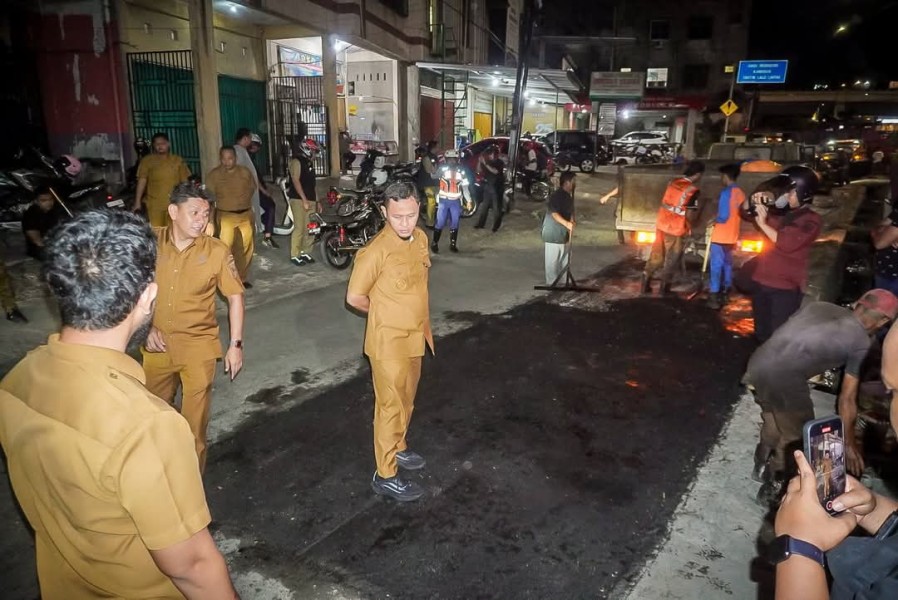 Pemko Pekanbaru Gesa Perbaikan Jalan Rusak, 1.300 Titik Lebih Sudah Ditambal Sulam