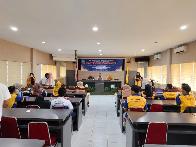 Kolaborasi PLDP Unilak dan Disnaker Riau Adakan Pelatihan Komputer Bagi Mahasiswa Disabilitas Unilak