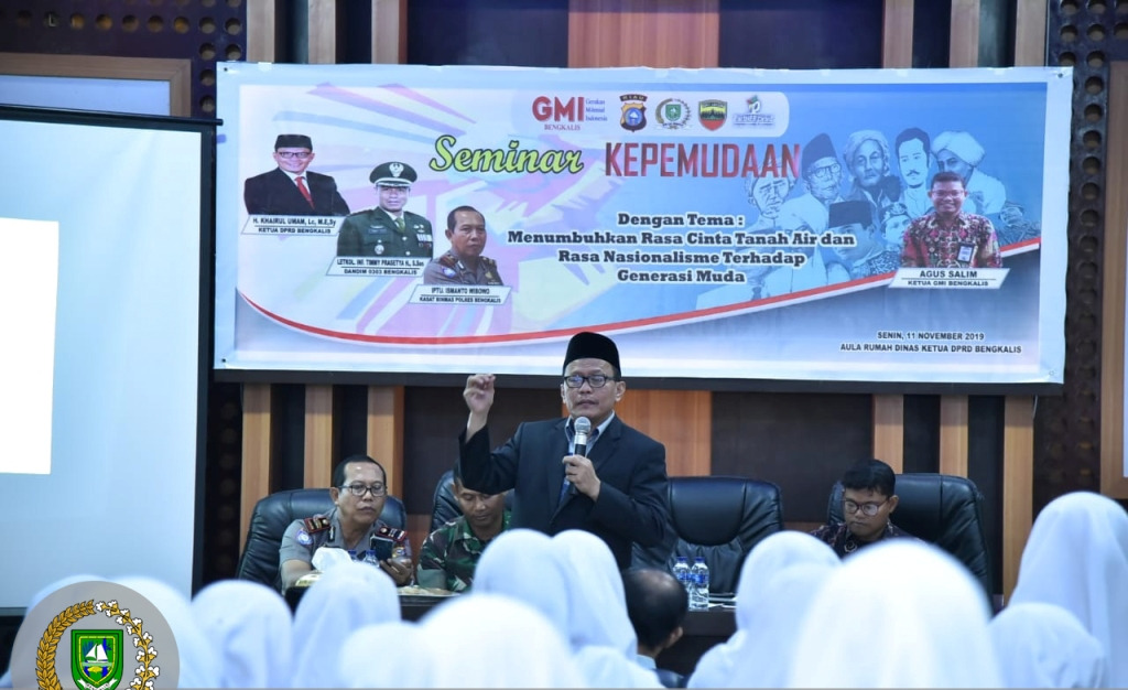 Jadi Pembicara Seminar, Ketua DPRD Bengkalis Bahas Dasar Negara