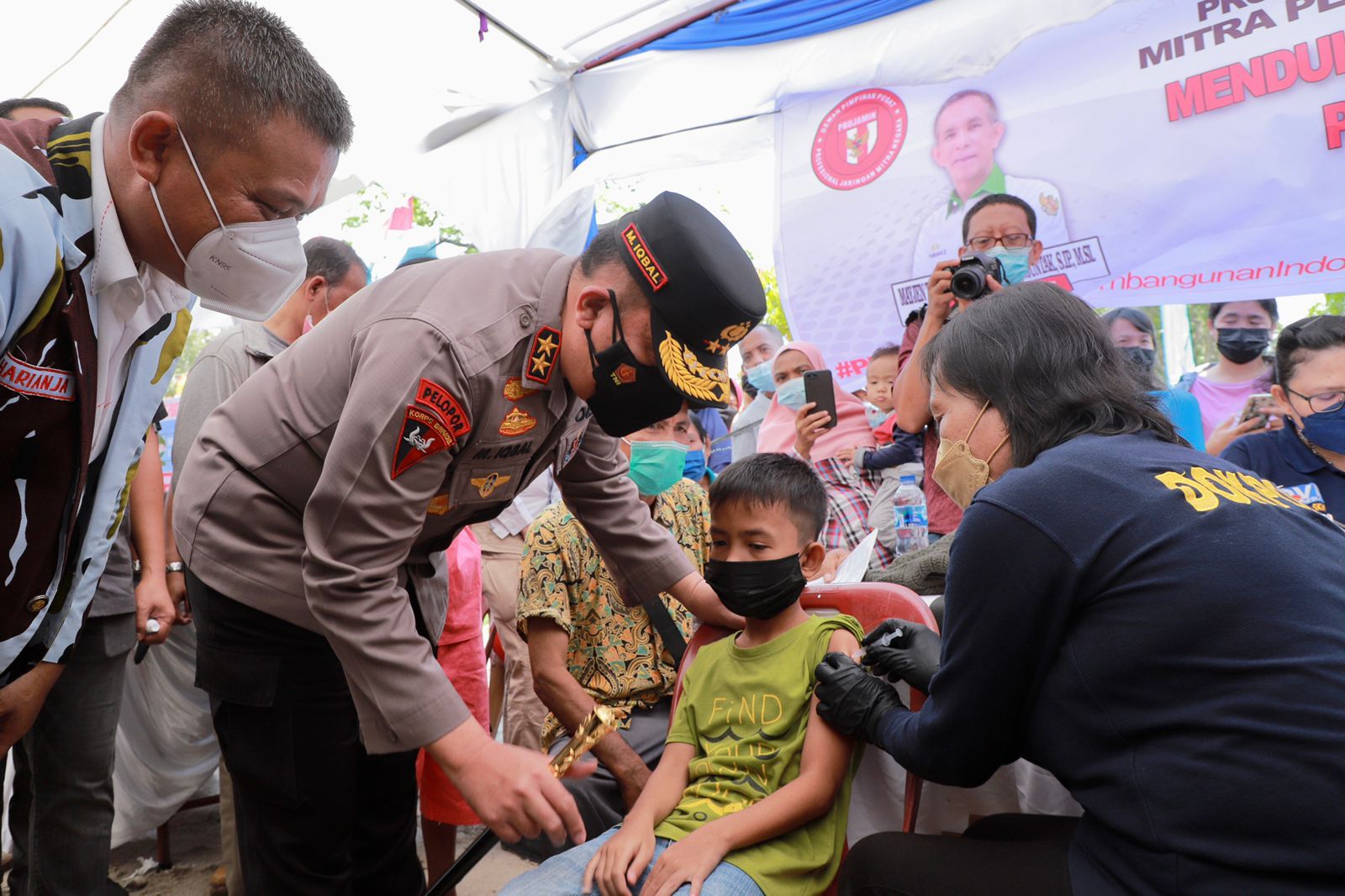 Kerjasama Dengan Polda Riau, DPD IPK Hadirkan Ribuan Masyarakat Untuk di Vaksin di Pekanbaru